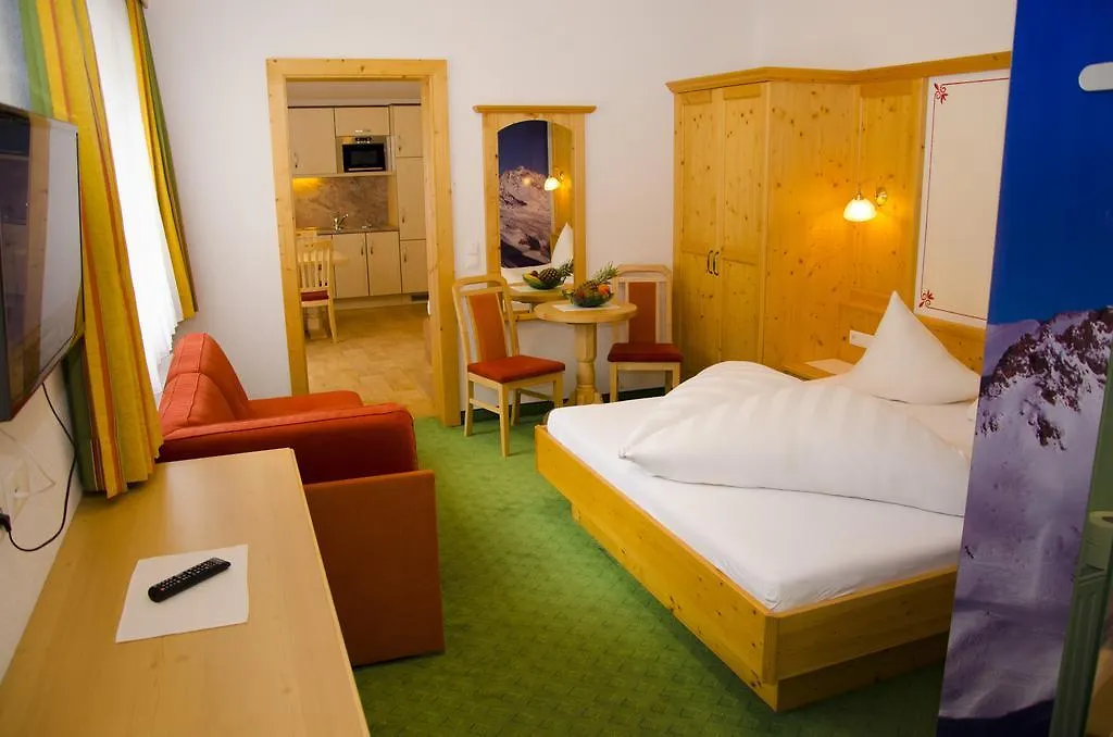 Hotel Garni Alpenblick Ischgl