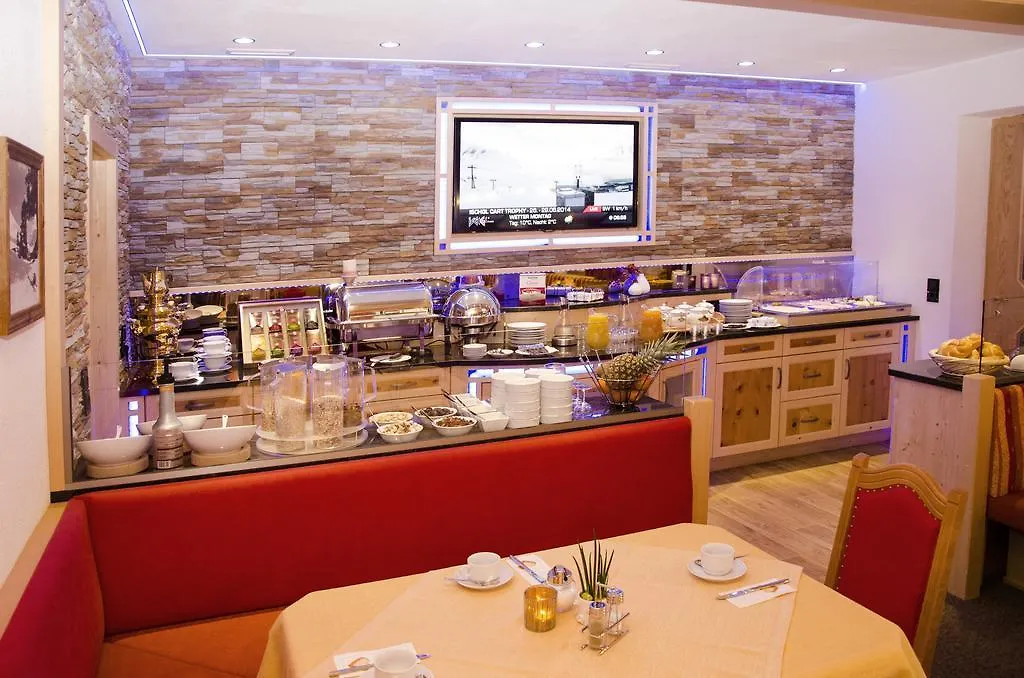 Hotel Garni Alpenblick Ischgl